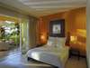 Le Victoria Hotel - bedroom 2